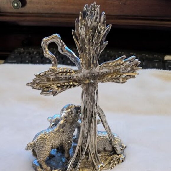 ARTHUR COURT SHEPARD CROSS W/BOX - Picture 5 of 10